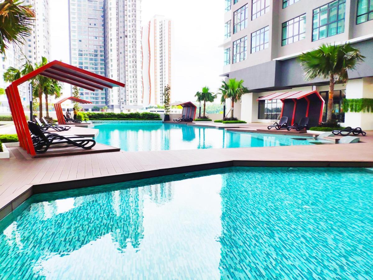 Netflix# Conezion Ioi Resort City By Salaam Suites Putrajaya Exterior foto